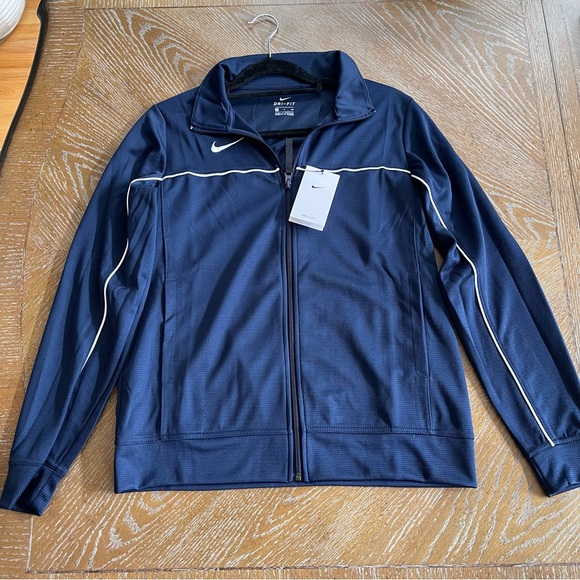 Nike Women’s Basketball Zip Up! - Picture 1 of 4